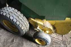 Прес підбирач John Deere 570 2