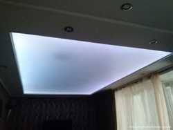 Натяжные потолки с LED 2