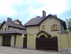 Продам дом 350 м2 по пр.50 лет СССР, р-н Коммунального рынка.