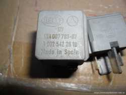 Реле Мерседес A A0025422619, Hella 4RA007793-07, 12V оригинал