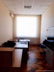 Сдам  офис 18,6  кв/м., ул. Мельникова, Шевченковский  р-н. 4 этаж, 1 комната, без лифта.