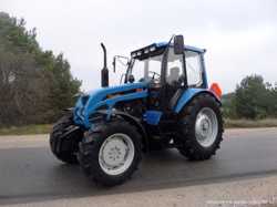 Экспортный б/у трактор 2007 года выпуска Беларус Мтз Pronar 82 A 2