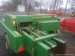 Прес-підбирач (пресс-подборщик) John Deere 332А 2