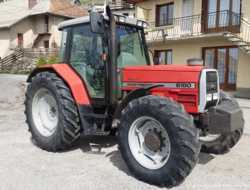 Колісний трактор MASSEY FERGUSON 6180 1