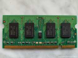 Оперативна пам'ять для ноутбука  1gB  Hynix SODIMM DDR2-800 2