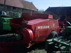 Прес-підбирач тюковий WELGER AP 630